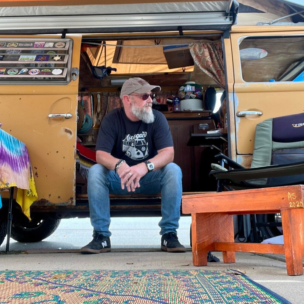 Meet your Posher, John from Michigan Vintage